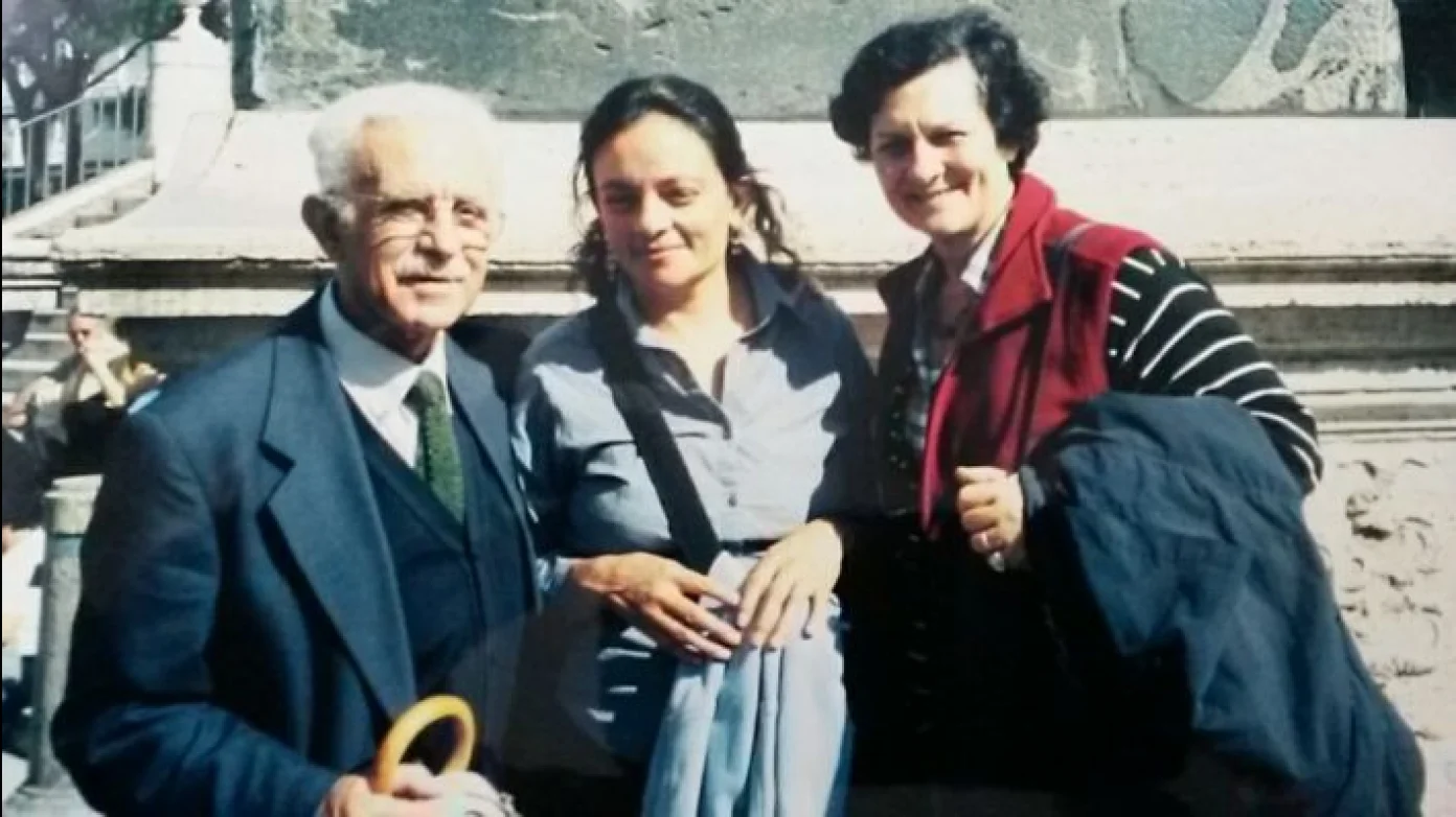 image_pub_res_autore_foto_di_maria_paola_e_ramos_con_esperanza_martinez_roma.jpg